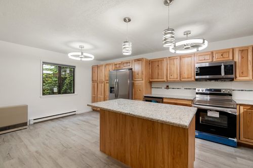 77 Bayberry Lane, South Burlington, VT, 05403 | Card Image
