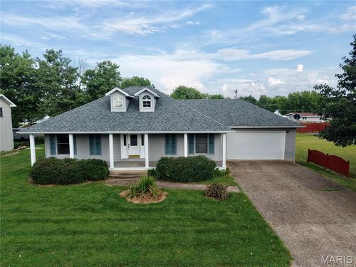 111 Westview St, Palmyra, MO, 63461-1357 | Card Image