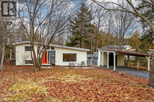 17 Iona Ave, Rothesay, NB, E2E3H8 | Card Image