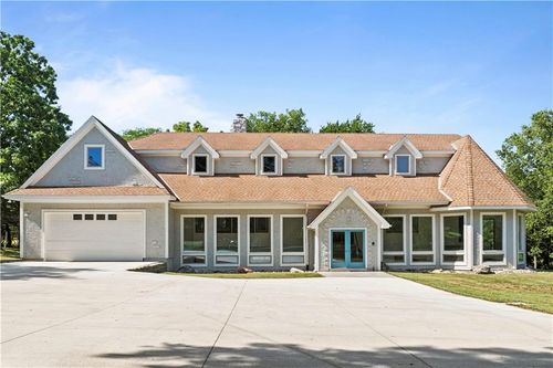 8270 W 172nd Ter, Overland Park, KS, 66085-9227 | Card Image