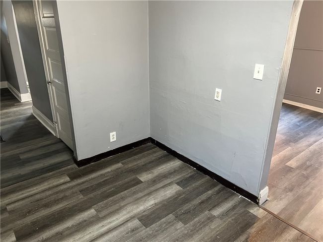 610 Middle Ave, Townhouse with 5 bedrooms, 1 bathrooms and 4 parking in Wilmerding PA | Image 13