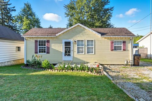 106 Lemmon St, Attica, OH, 44807-9467 | Card Image