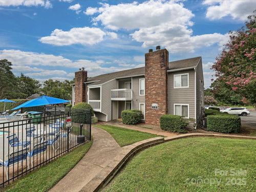 6148 Heath Ridge Ct, Charlotte, NC, 28210-7145 | Card Image