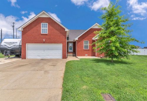 1053 Chardea Dr, Clarksville, TN, 37040-2596 | Card Image