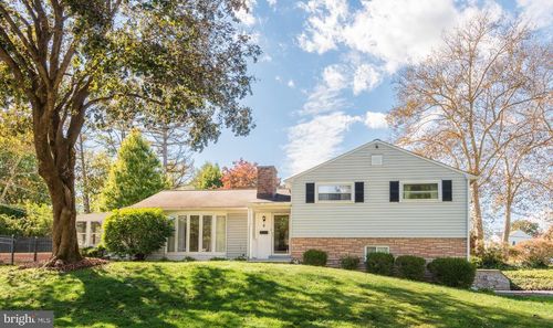 6 Cobblestone Dr, PAOLI, PA, 19301-1820 | Card Image