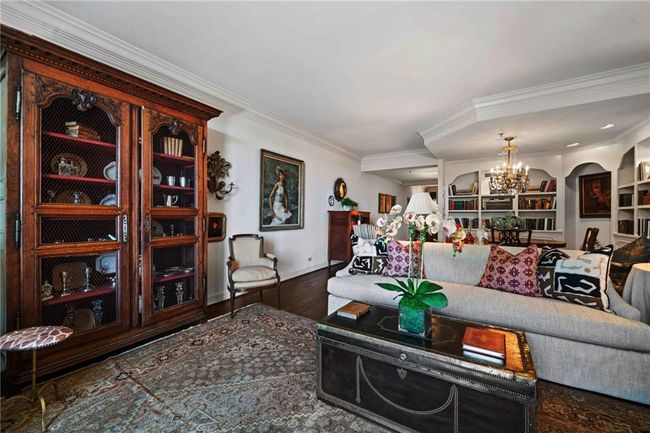 APT-6A - 2660 Peachtree Rd Nw, Condo with 2 bedrooms, 2 bathrooms and 2 parking in Atlanta GA | Image 9