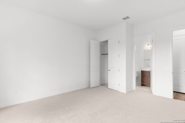 8166 Blue Oak, House other with 4 bedrooms, 5 bathrooms and null parking in Garden Ridge TX | Image 46