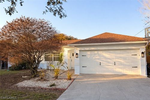 3621 24th Ave Ne, Naples, FL, 34120-5529 | Card Image