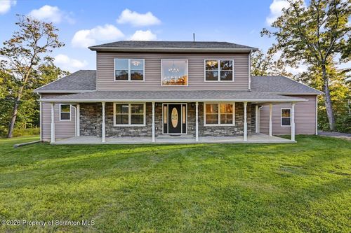 101 Windsor Way, Roaring Brook Twp, PA, 18444-9620 | Card Image