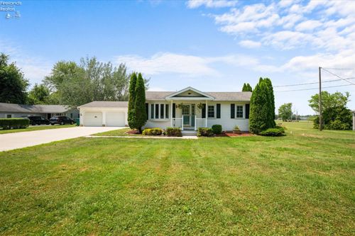 2858 N Downing Rd, Genoa, OH, 43430-9770 | Card Image