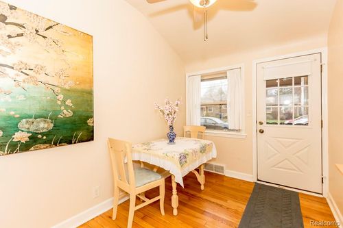 2829 Pittsfield Blvd, Ann Arbor, MI, 48104-5359 | Card Image