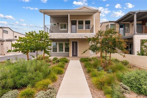 1131 Cadence, Irvine, CA, 92618-1469 | Card Image