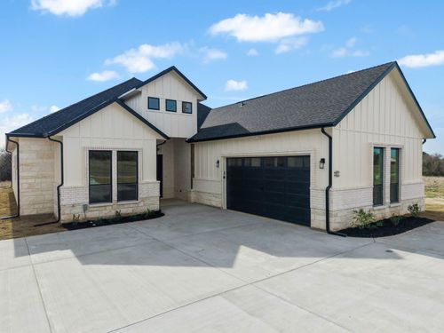 19071 White Bluff Dr, Whitney, TX, 76692-9640 | Card Image