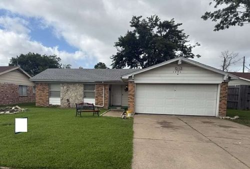 3826 Great Falls Ct, Irving, TX, 75062-4019 | Card Image