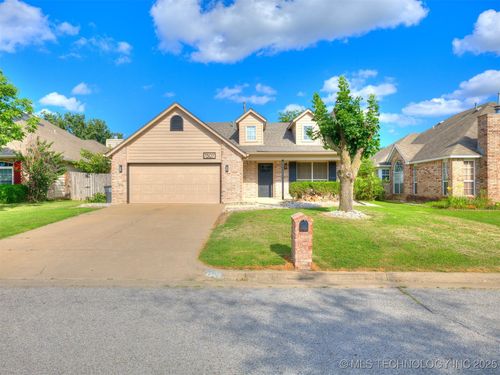 7507 S 92nd East Ave, Tulsa, OK, 74133-5209 | Card Image