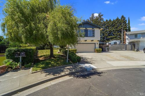 1721 Newburgh Court, Fairfield, CA, 94534 | Card Image