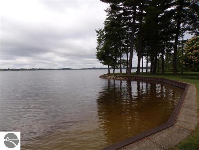 19 - 144 N Shore Dr W, House other with 2 bedrooms, 2 bathrooms and null parking in Cadillac MI | Image 30