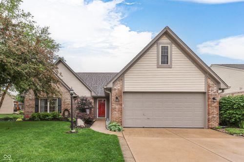 1053 Fountain Grass Dr, Greenwood, IN, 46143-7401 | Card Image