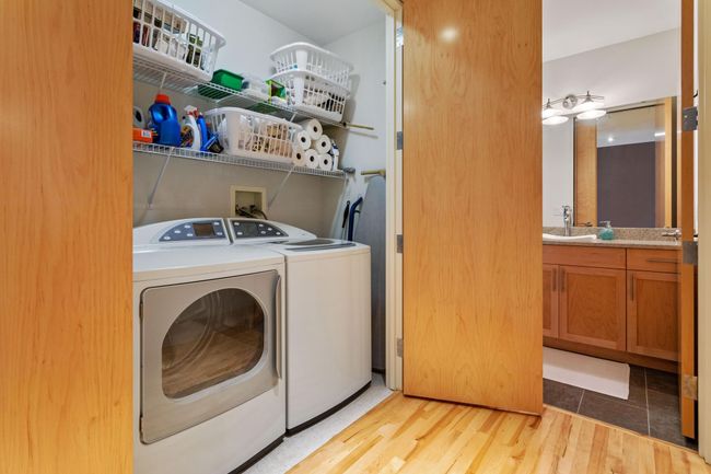 Laundry in unit | Image 17