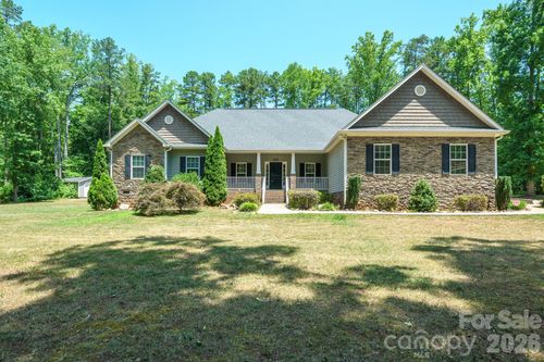4628 Cayton Dr, Maiden, NC, 28650-8942 | Card Image