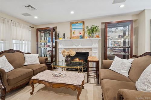 0-33 Beach 221st St, Breezy Point, NY, 11697-1525 | Card Image