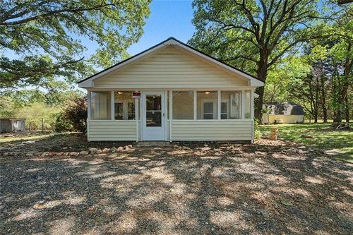 1055 Millertown Rd, Temple, GA, 30179-2950 | Card Image