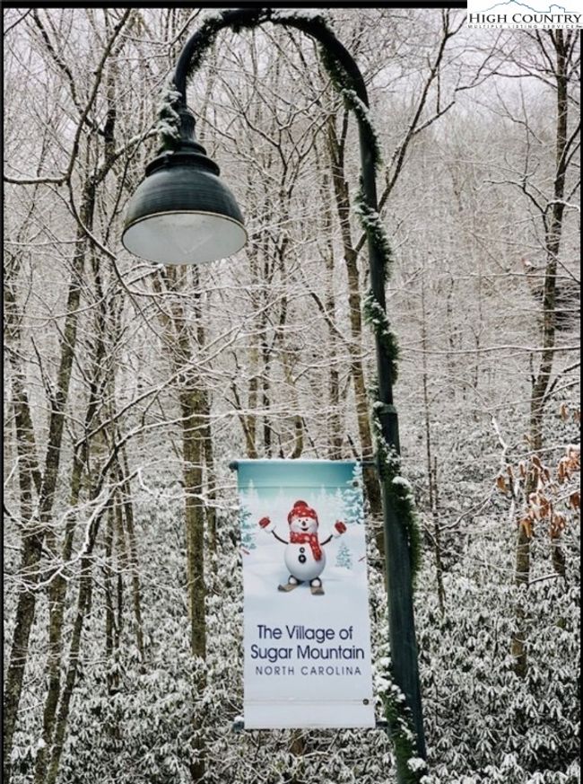 Walking distance to the ski resort. | Image 29