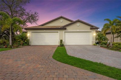 21050 Fetterbush Place, House other with 2 bedrooms, 2 bathrooms and null parking in Venice FL | Image 1