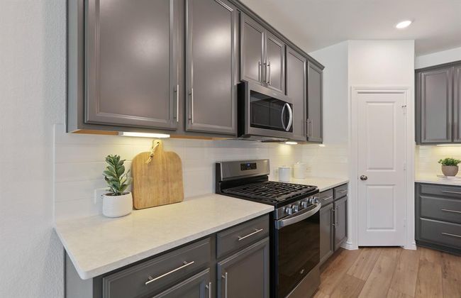 MODEL HOME images may NOT be consistent with the finished product. | Image 11