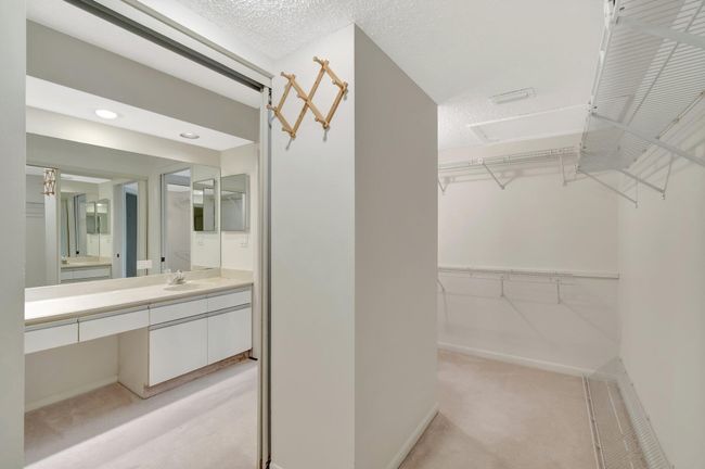APT-1005 - 7509 Glendevon Ln, Condo with 2 bedrooms, 2 bathrooms and null parking in Delray Beach FL | Image 31
