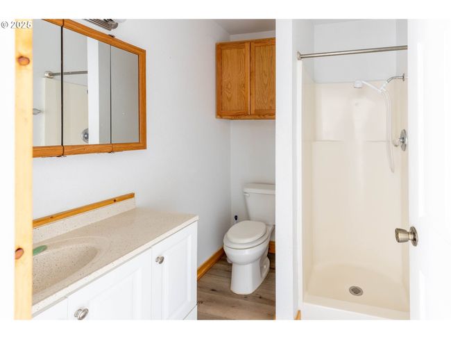 451 E 3 Rd Ave, House other with 4 bedrooms, 2 bathrooms and null parking in Riddle OR | Image 8