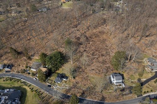 130 Old Mount Kisco Rd, North Castle, NY, 10504-1436 | Card Image