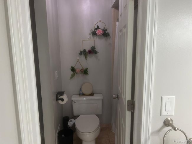 17540 Edward Cir, Condo with 2 bedrooms, 2 bathrooms and null parking in Clinton Twp MI | Image 22