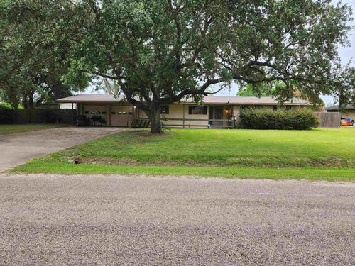 2434 Crescent Dr, Groves, TX, 77619-3327 | Card Image