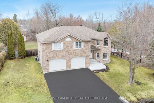 704 Trinity Street, Innisfil, ON, L9S2G8 | Card Image