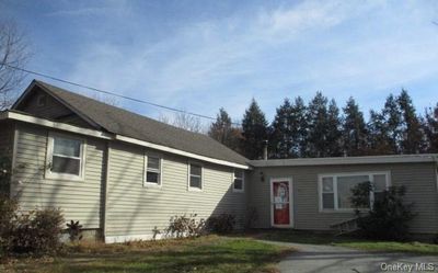 12 Dickerson Place, House other with 3 bedrooms, 1 bathrooms and null parking in Warwick NY | Image 2