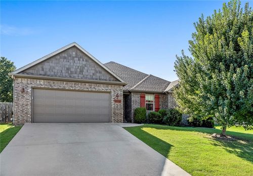 720 Hawthorn Way, Centerton, AR, 72719-5012 | Card Image