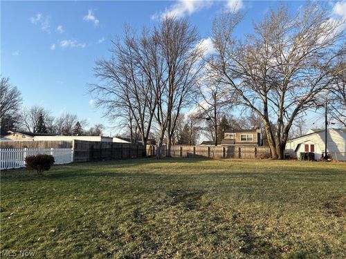 714 Hammer Ct, Elyria, OH, 44035-3030 | Card Image