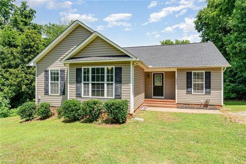 6928 Still Hope Ln, Liberty, NC, 27298-7000 | Card Image