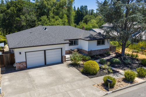 3428 Castlerock Ct, Santa Rosa, CA, 95404-1509 | Card Image