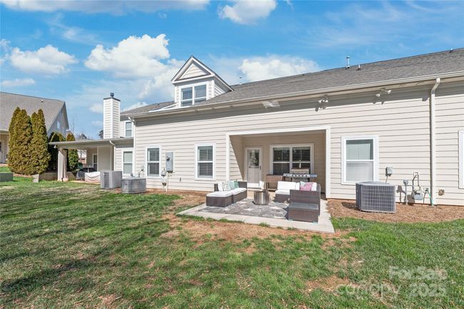 8513 Loxton Cir, Townhouse with 3 bedrooms, 3 bathrooms and null parking in Charlotte NC | Image 24