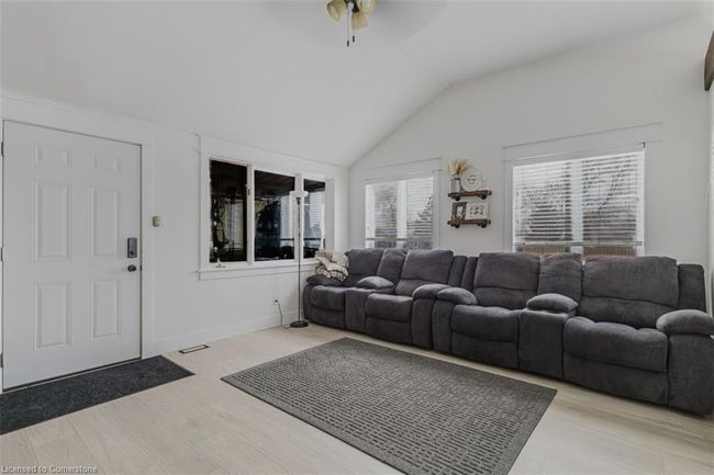 1199 Lakeshore Rd, House other with 5 bedrooms, 2 bathrooms and 8 parking in Selkirk ON | Image 7