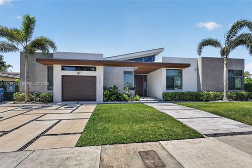 1830 193rd St, Miami, FL, 33179-3644 | Card Image