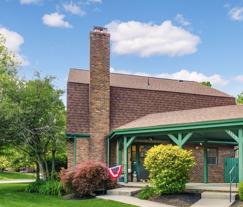 4544 Sandringham Dr, Columbus, OH, 43220-3836 | Card Image