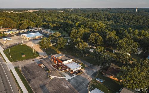 515 Old Route 66, St Robert, MO, 65584 | Card Image