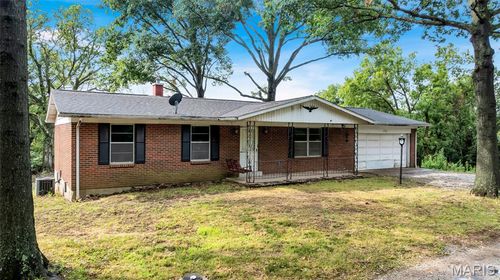 2704 Harres Ln, Columbia, IL, 62236-4302 | Card Image