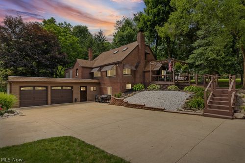 1942 Edwards Dr, Akron, OH, 44306-4308 | Card Image