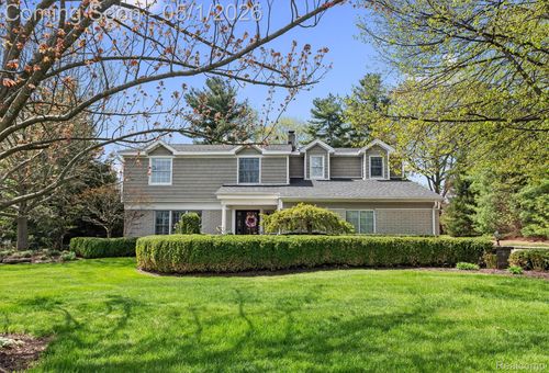 152 Randolph Rd, Rochester Hills, MI, 48309-1929 | Card Image