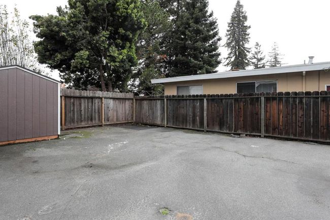 300 Encina Cmns, House other with 7 bedrooms, 5 bathrooms and 2 parking in Stanford CA | Image 59