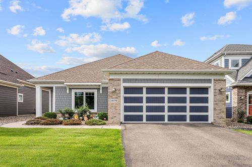 8779 Upper 7th Pl, Lake Elmo, MN, 55042-2000 | Card Image